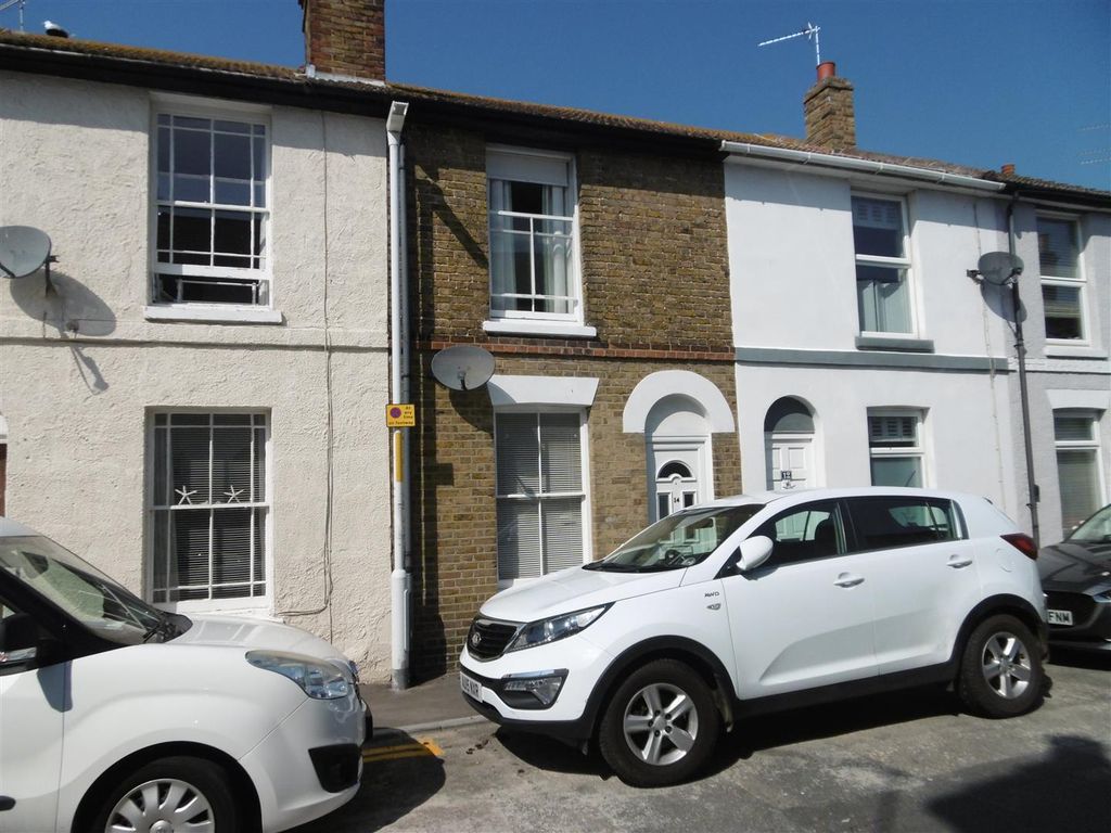 3 bed property to rent in Essex Street, Whitstable CT5, £1,195 pcm Zoopla