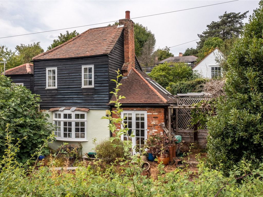 3 bed detached house for sale in York Hill, Loughton, Essex IG10 Zoopla