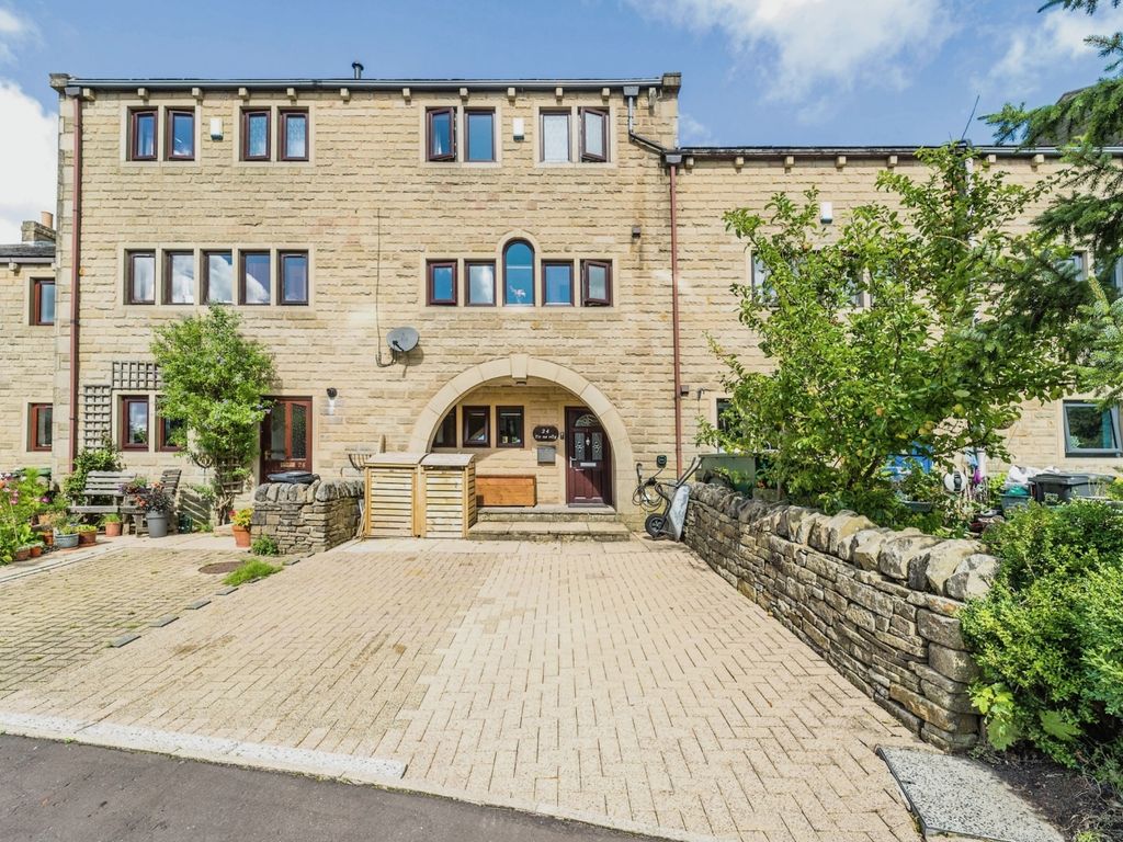 4 bed terraced house for sale in Hepton Drive, Heptonstall, Hebden