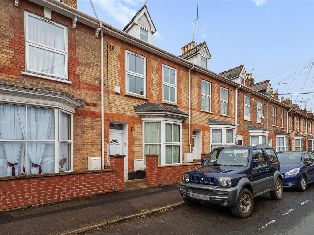 3 bed terraced house for sale in Albemarle Road, Taunton TA1 Zoopla