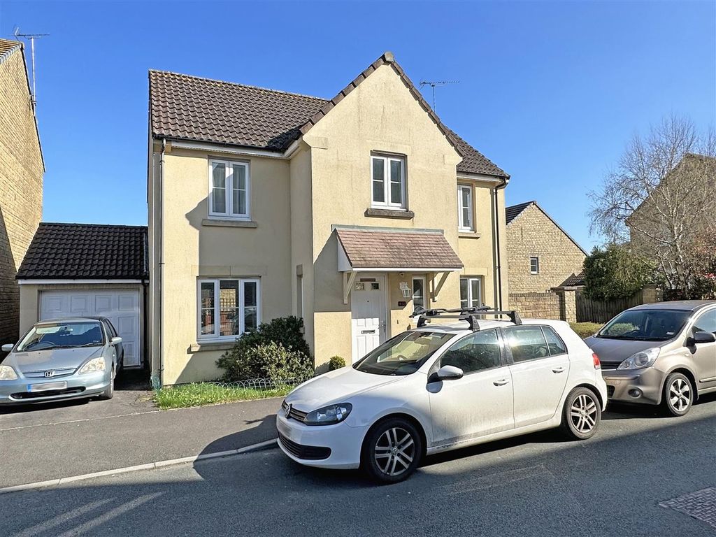 4 bed detached house for sale in Highwood Drive, Nailsworth, Stroud GL6