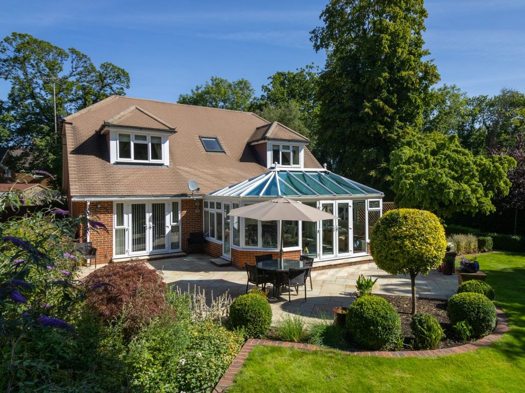 4 bed detached house for sale in Dickley Lane, Lenham, Maidstone ME17