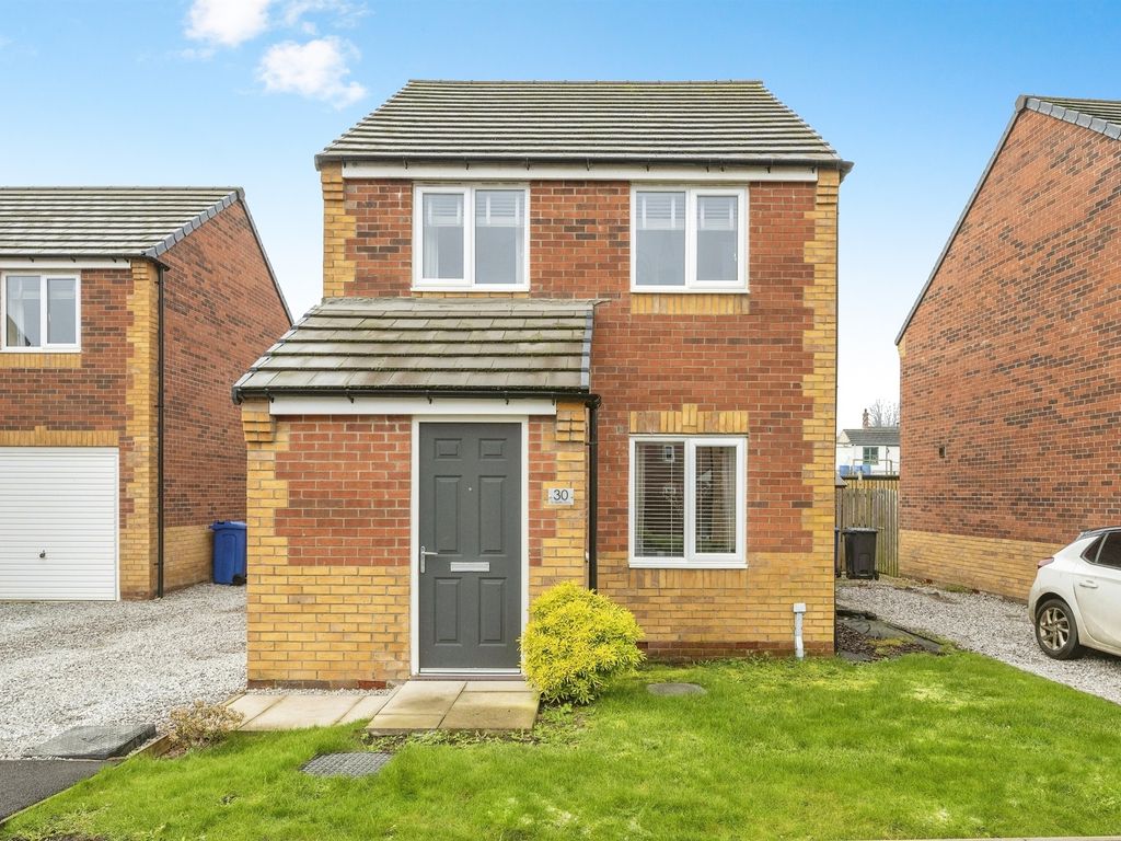 3 bed detached house for sale in St. Peters Drive, Askern, Doncaster