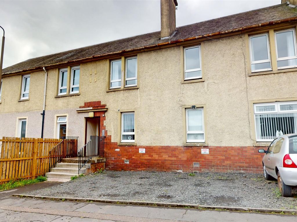 3 bed flat for sale in Main Street, Chapelhall, Airdrie ML6, £84,995