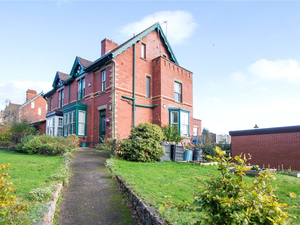 4 bed semidetached house for sale in Ledbury Road, RossOnWye