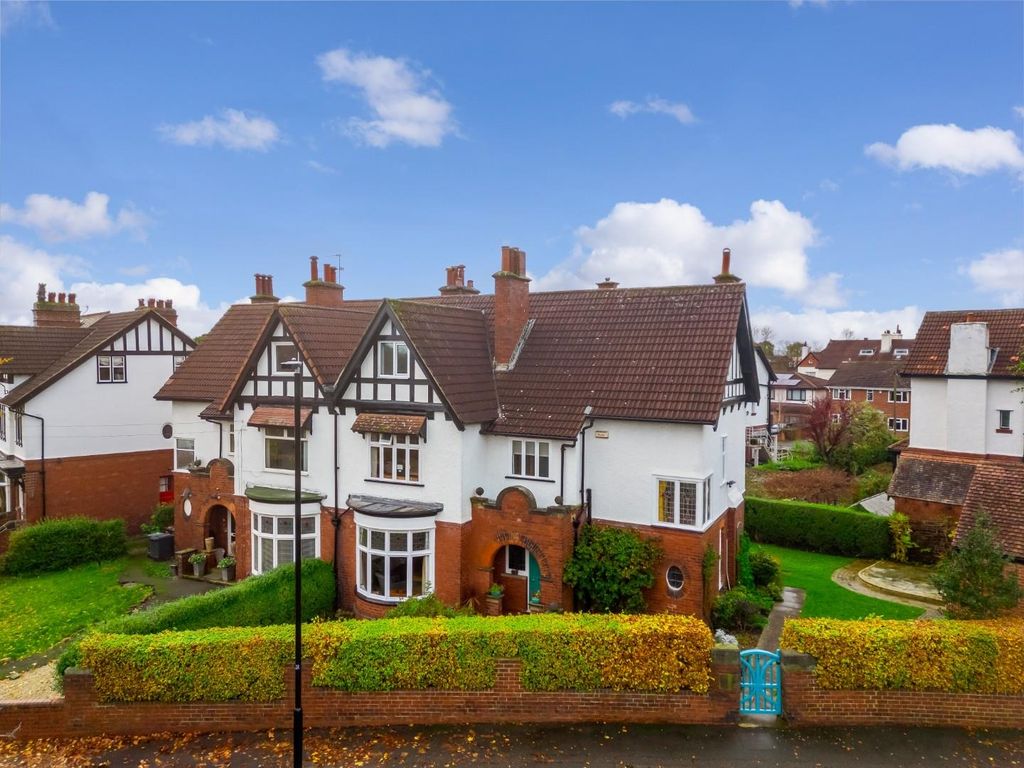 5 bed semidetached house for sale in Hillcrest, Spen Road, West Park