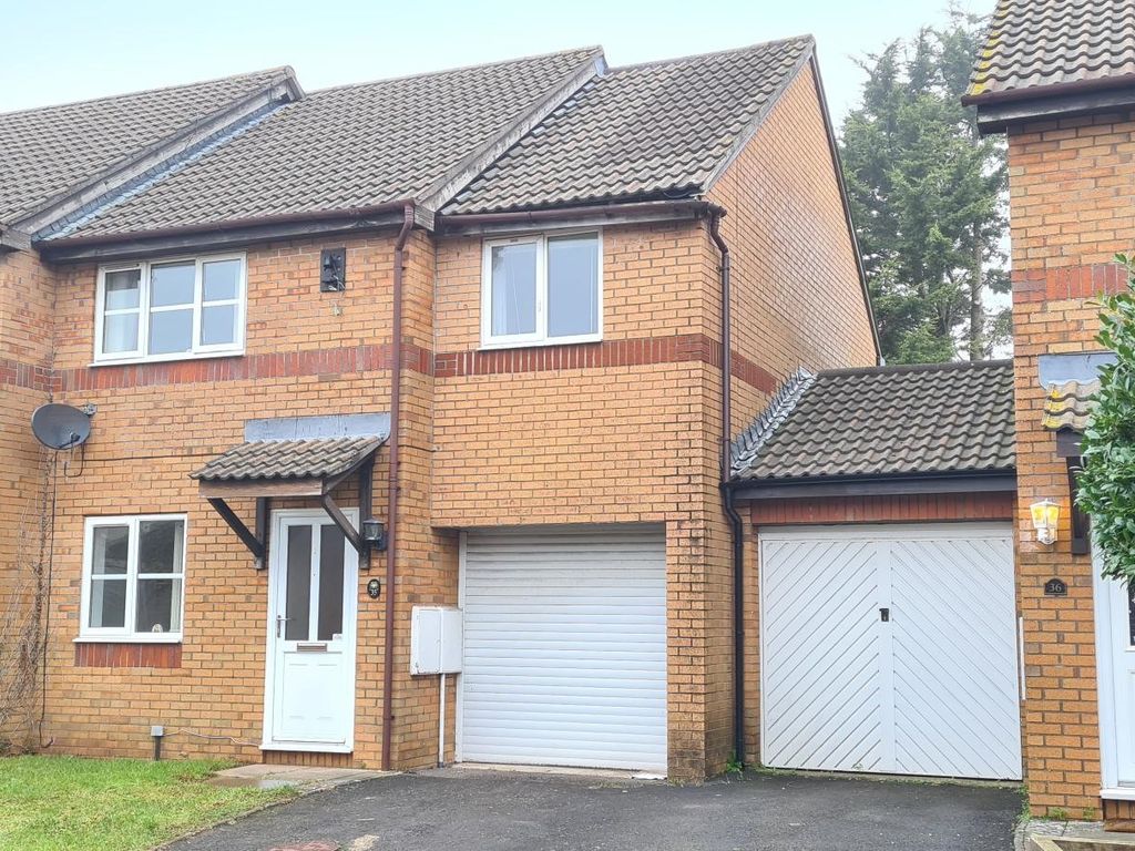 3 bed semidetached house for sale in Greenacres, Barry CF63 Zoopla