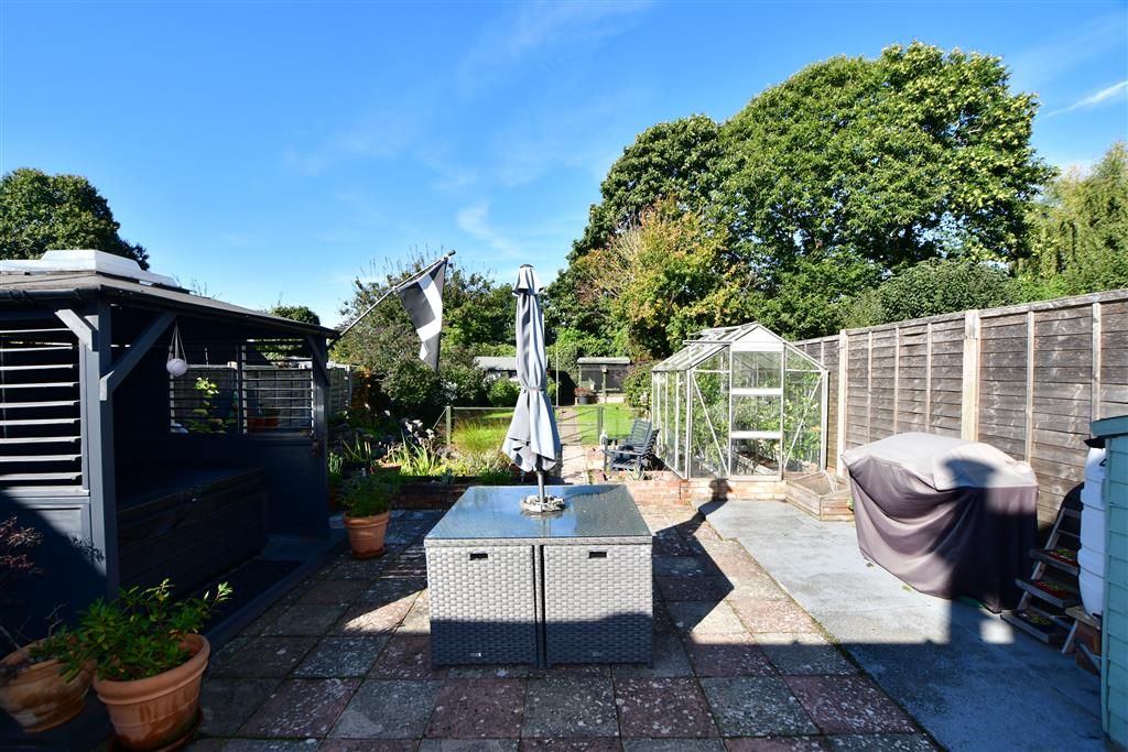 3 bed semidetached house for sale in South Street, Barming, Maidstone