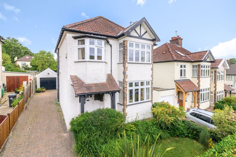 4 bed detached house for sale in Little Stoke Road, Stoke