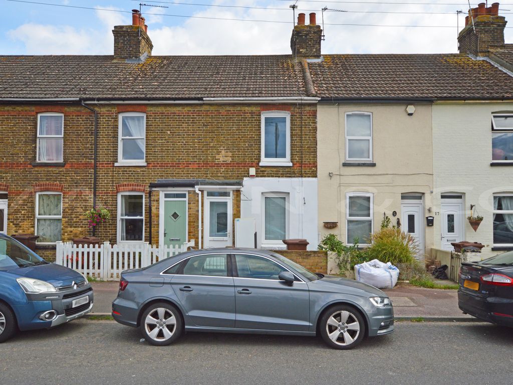 2 bed terraced house to rent in Wainscott Road, Wainscott, Rochester