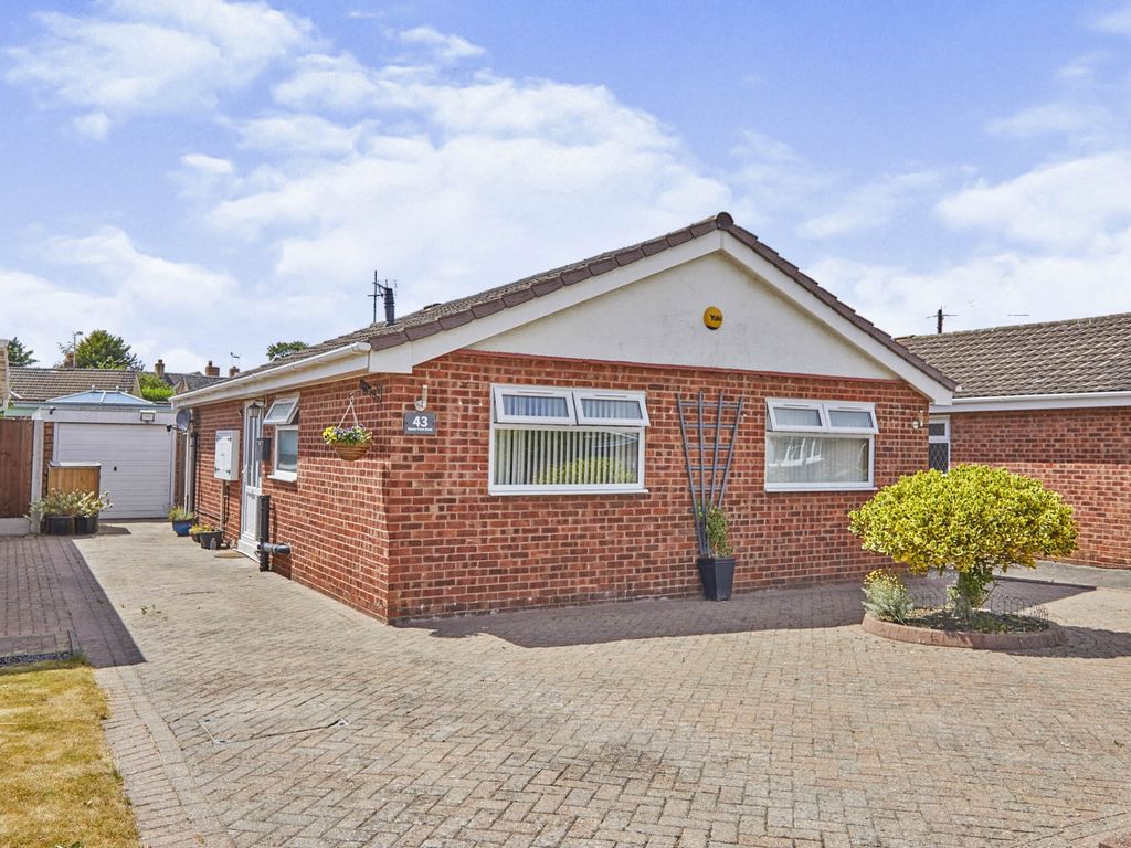 2 bed bungalow for sale in Manor Farm Road, AstonOnTrent, Derby DE72