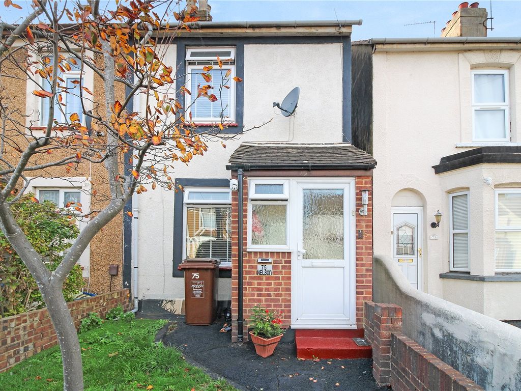 2 bed terraced house for sale in Nelson Road, Gillingham, Kent ME7 Zoopla