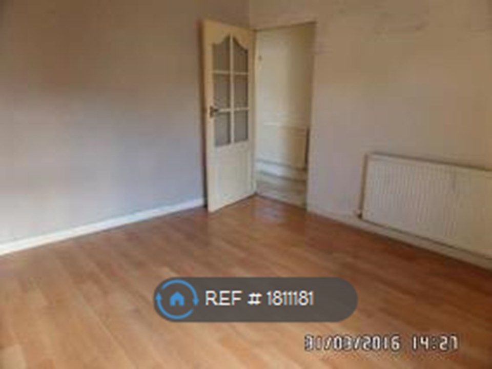 4 bed terraced house to rent in Weatheral Street, Aberdare CF44, £800