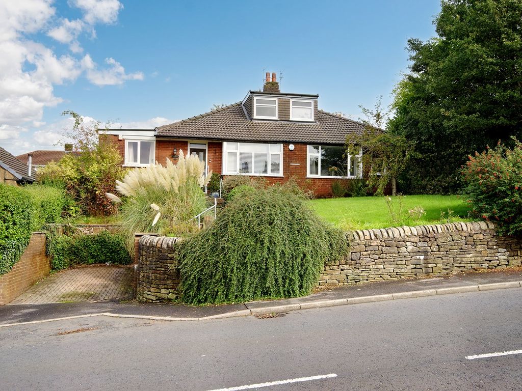 5 bed detached bungalow for sale in Fielding Lane, Oswaldtwistle