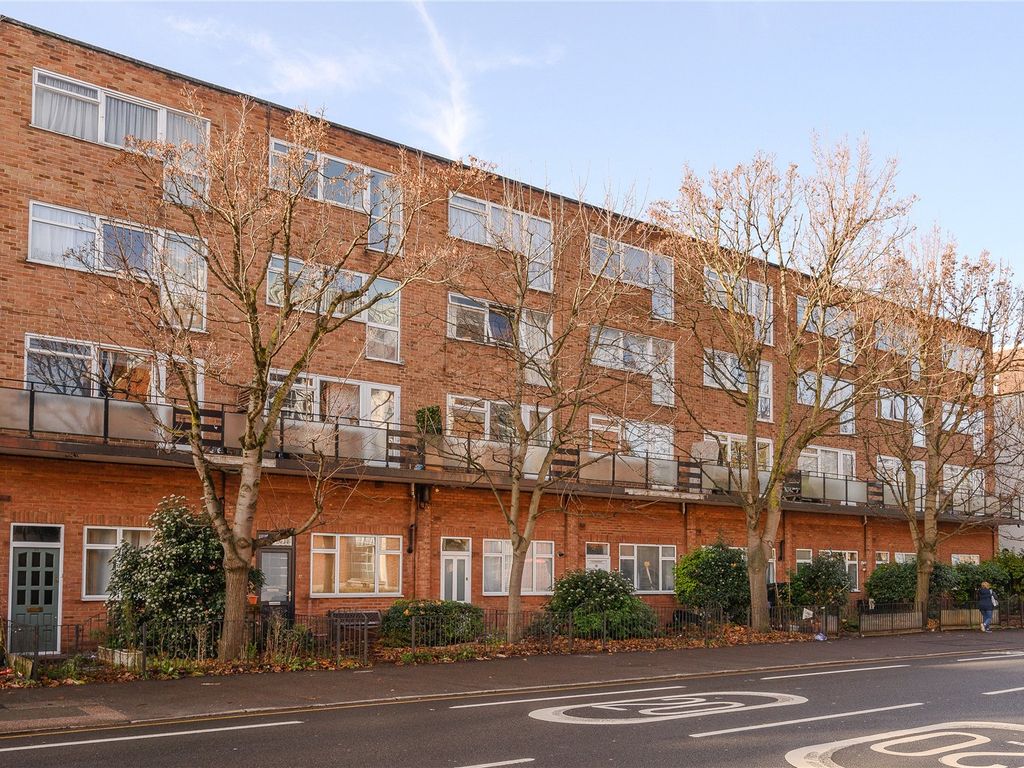 Studio for sale in Coombe Road, New Malden KT3, £200,000 Zoopla