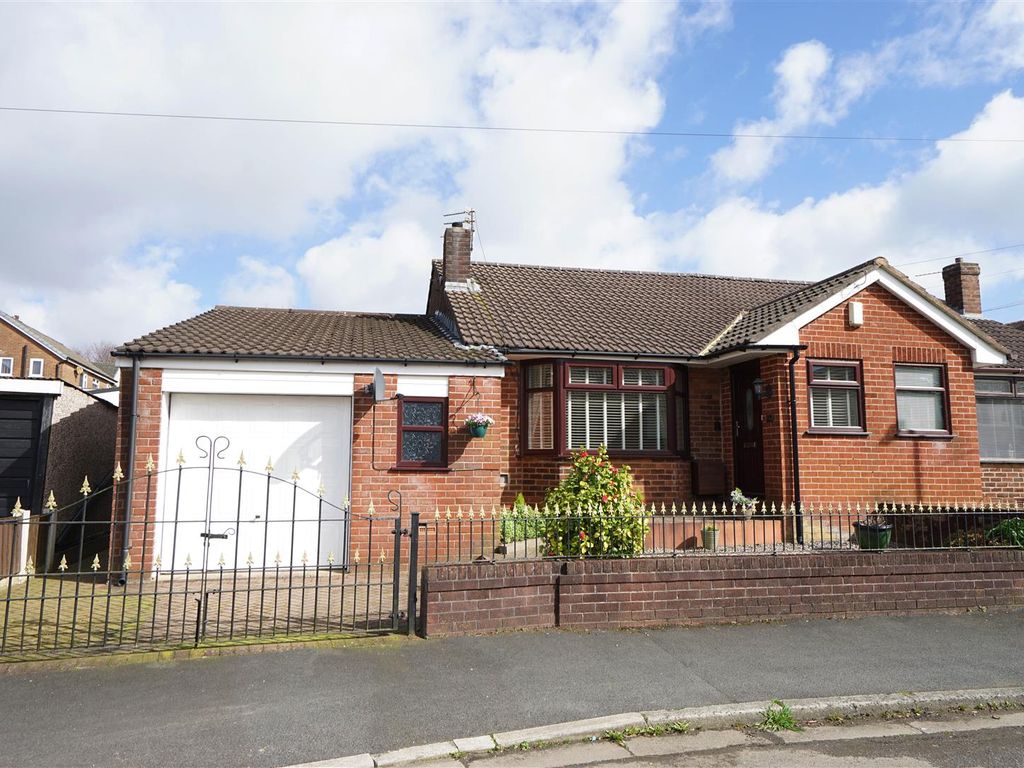 2 bed semidetached bungalow for sale in Shaftesbury Avenue, Lostock