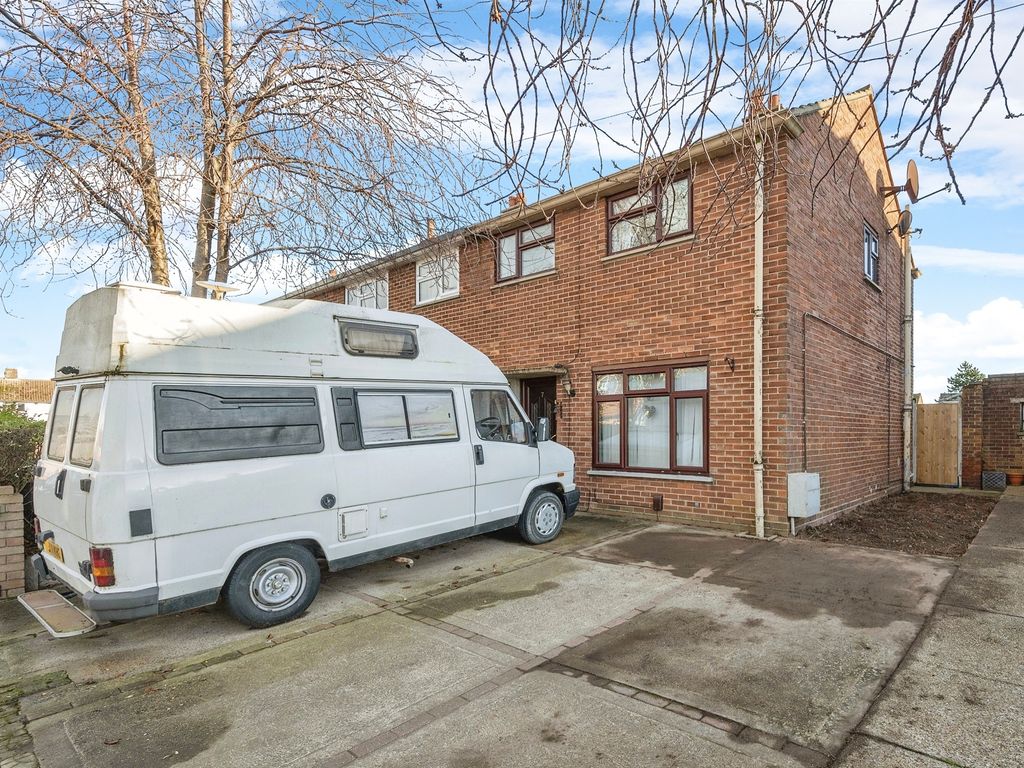 3 bed end terrace house for sale in St. Johns Avenue, Gorleston, Great