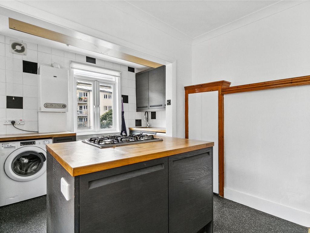 Cowthorpe Road, London SW8  