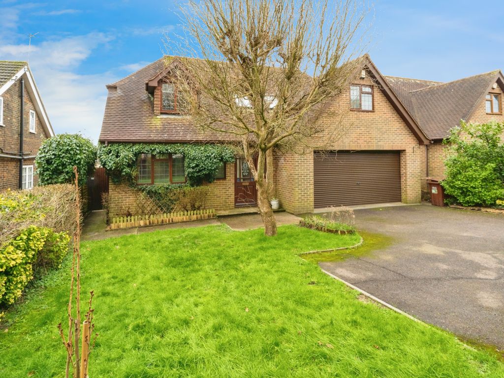 4 bed detached house for sale in Horebeech Lane, Horam, Heathfield