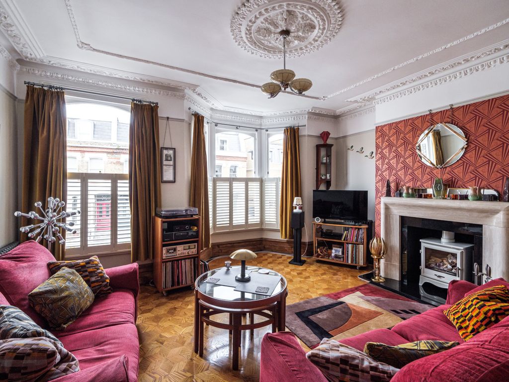 5 bed terraced house for sale in Lucerne Road, Highbury Barn N5, £