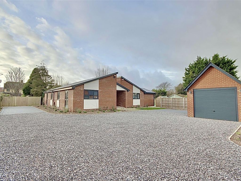 New home, 4 bed detached bungalow for sale in Portchester Road