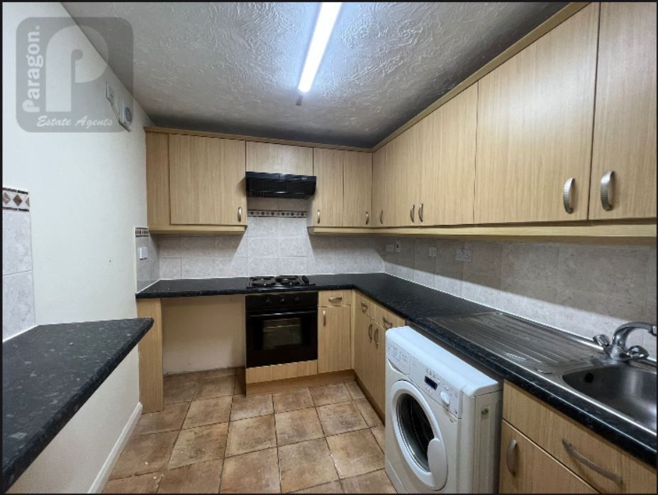 11 bed semidetached house for sale in Wood End Gardens, Northolt