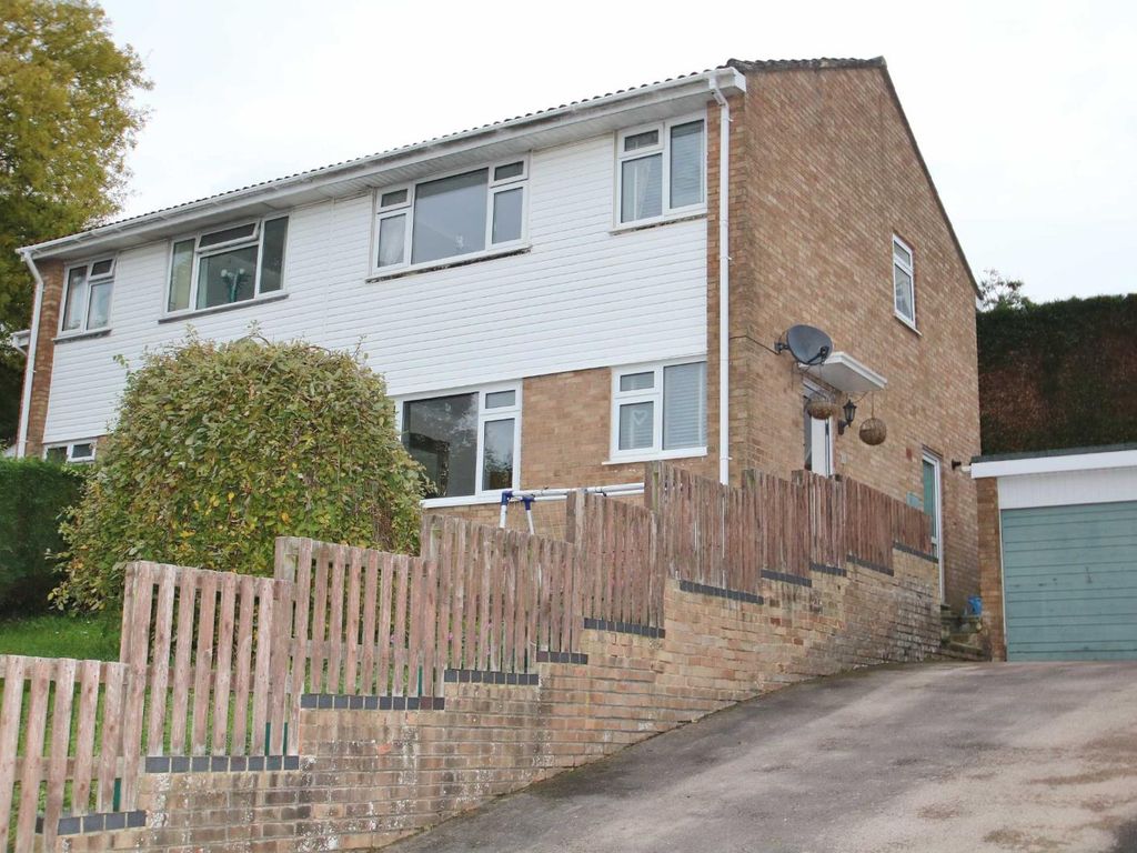 3 bed semidetached house for sale in Limeway, Lydney, Gloucestershire