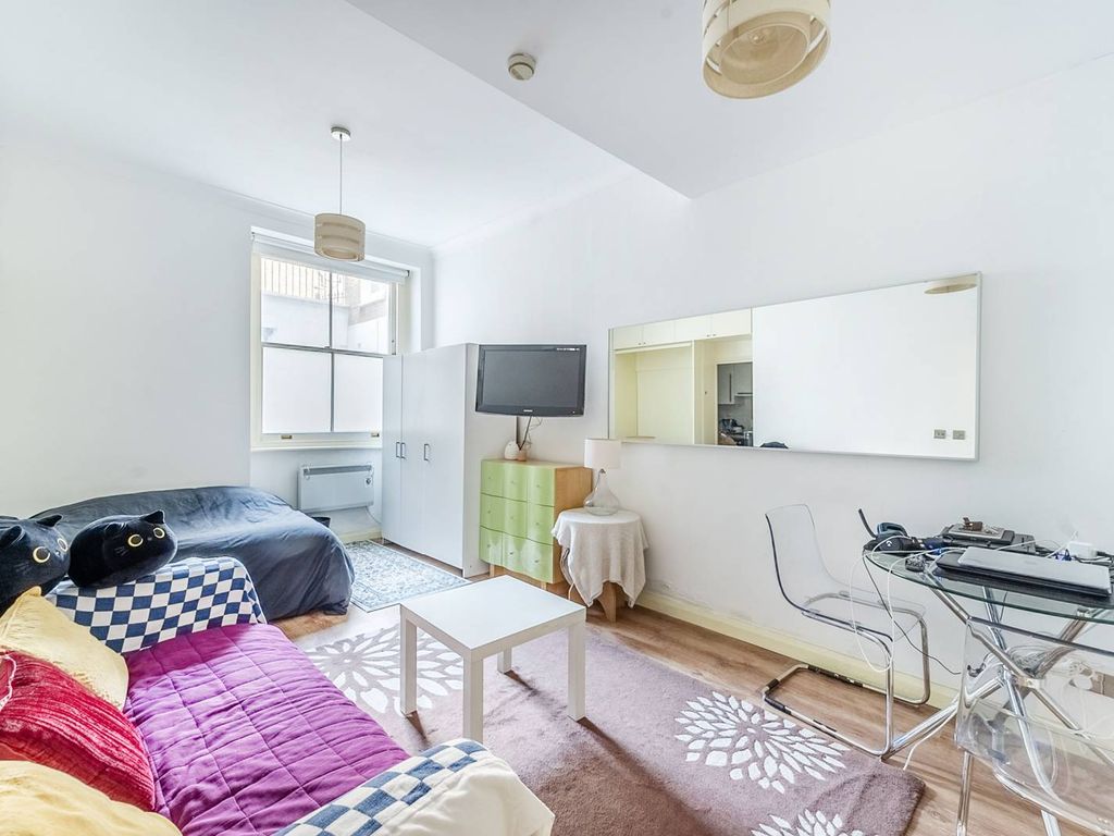 Studio to rent in Earls Court Square, Earls Court, London SW5 Zoopla
