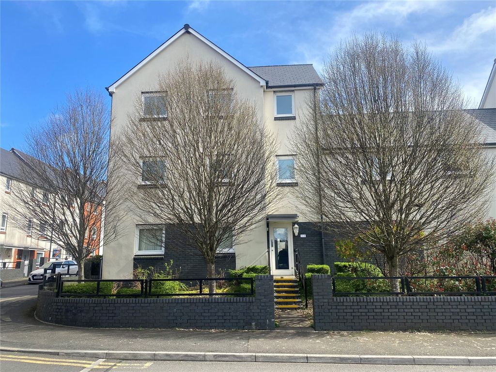 2 bed flat for sale in Phoebe Road, Copper Quarter, Pentrechwyth