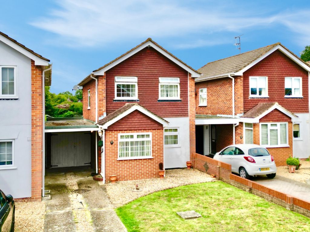 3 bed detached house for sale in Kendall Avenue, Shinfield, Reading