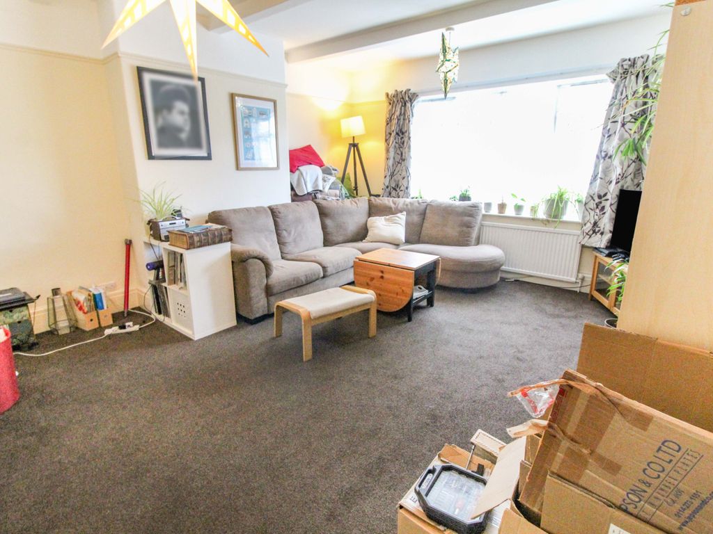 2 bed flat to rent in Old Hall Road, Gatley, Cheadle SK8 Zoopla
