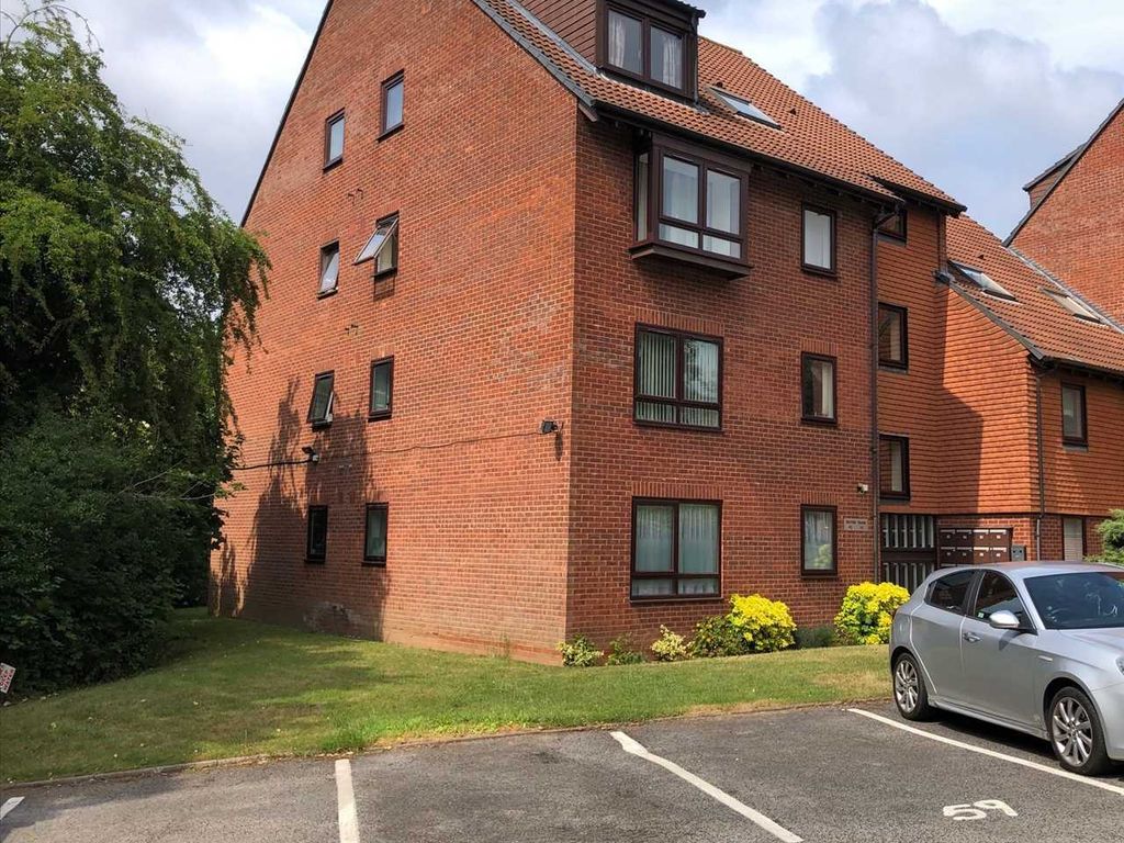 1 bed flat to rent in Norfolk House, Baldwin Road, Kings Norton, Kings