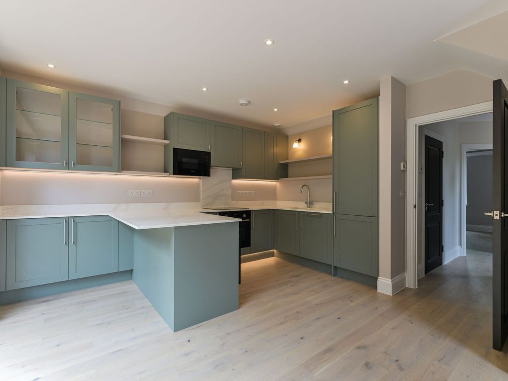 New home, 4 bed terraced house for sale in Warren Road, Purley CR8, £