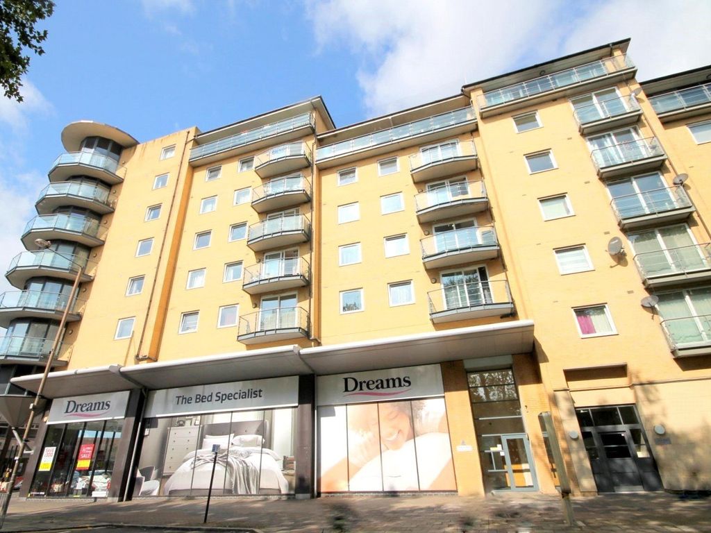 2 bed flat for sale in Highfield Road, Feltham TW13, £275,000 Zoopla