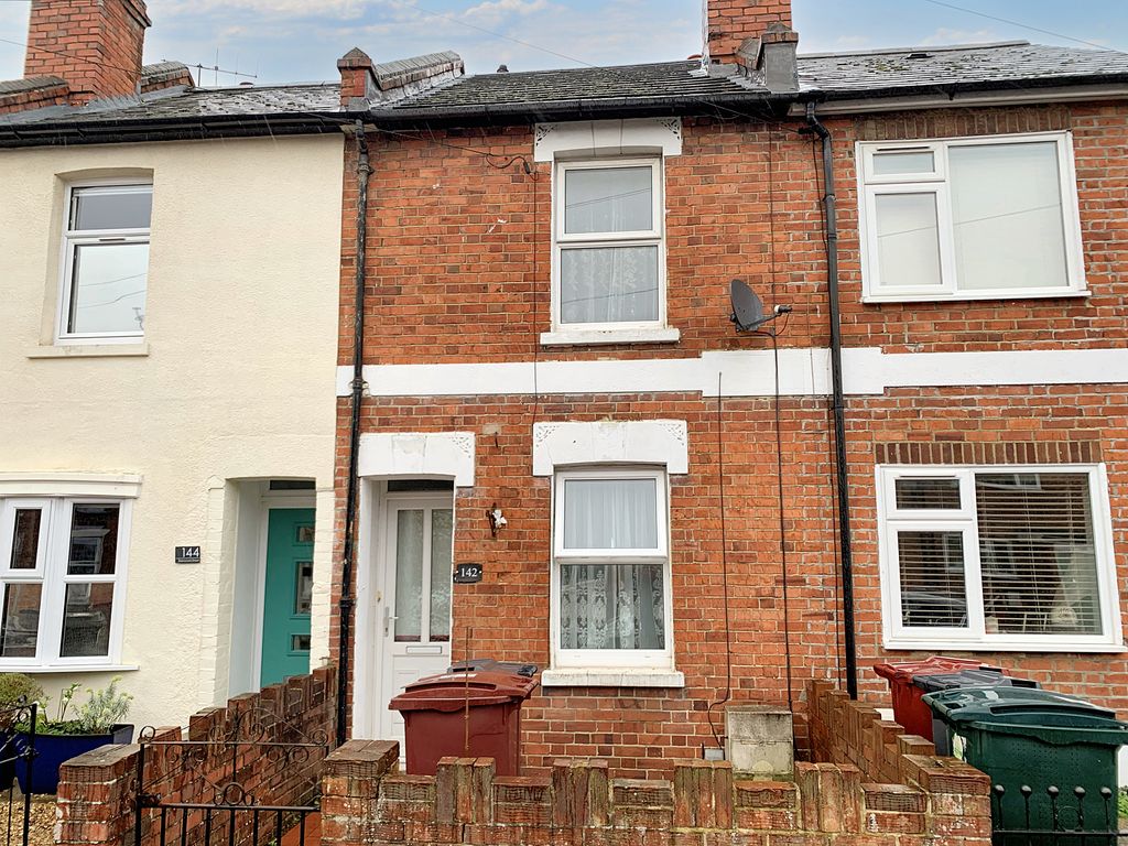 2 bed terraced house for sale in Sherwood Street, Reading RG30, £