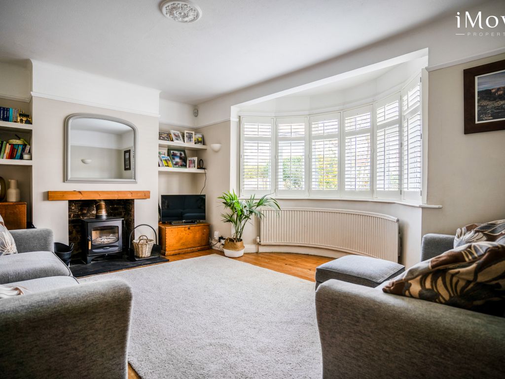 4 bed semidetached house for sale in Covington Gardens, London SW16, £