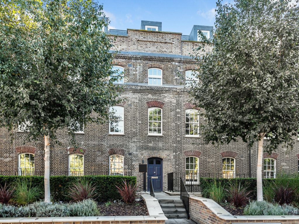 Major Draper Street, London SE18  