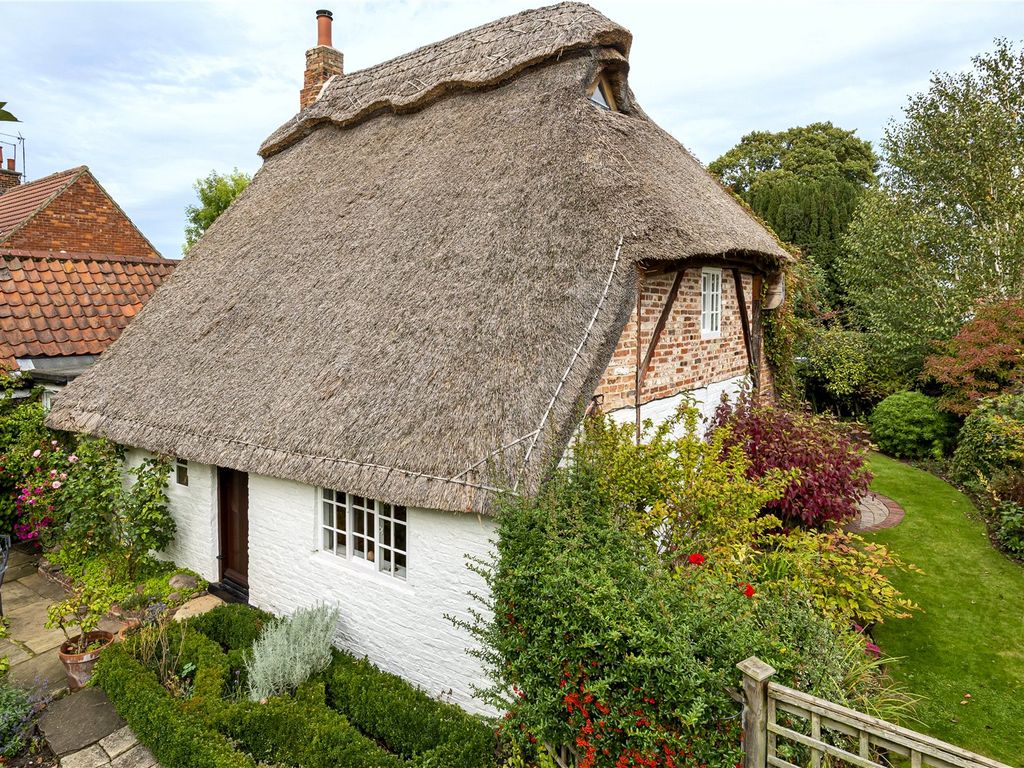 4 bed detached house for sale in The Old Thatch, Angram Road, Long Marston, York, North