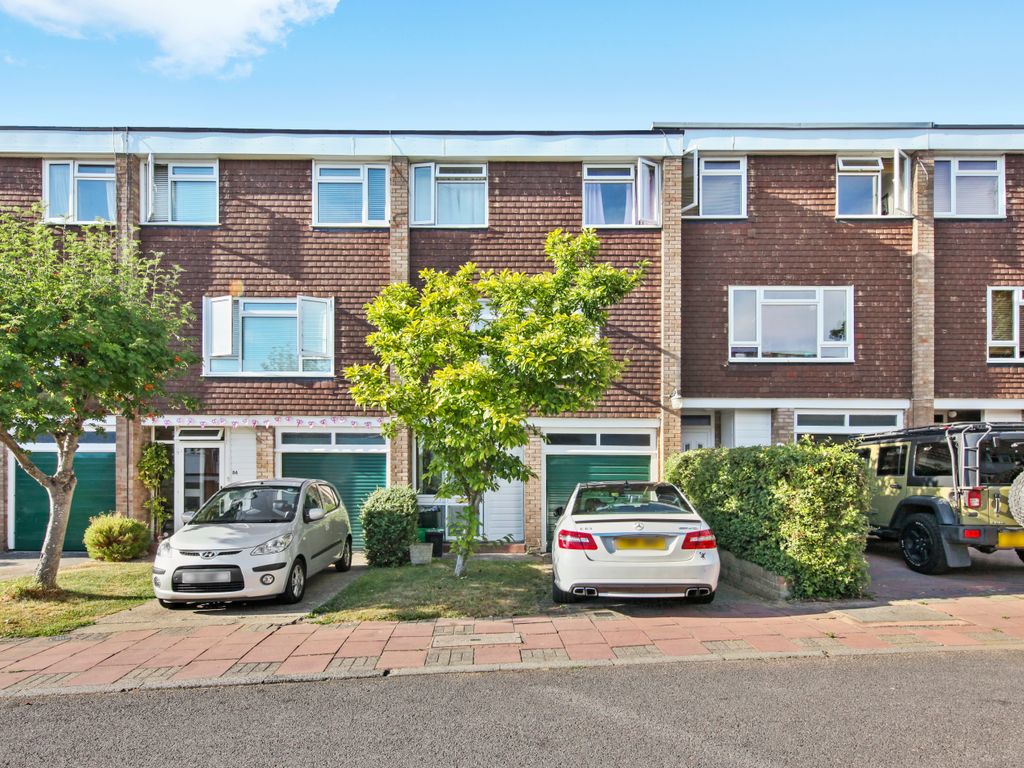 3 bed property for sale in The Heights85 The Heights, Foxgrove Road