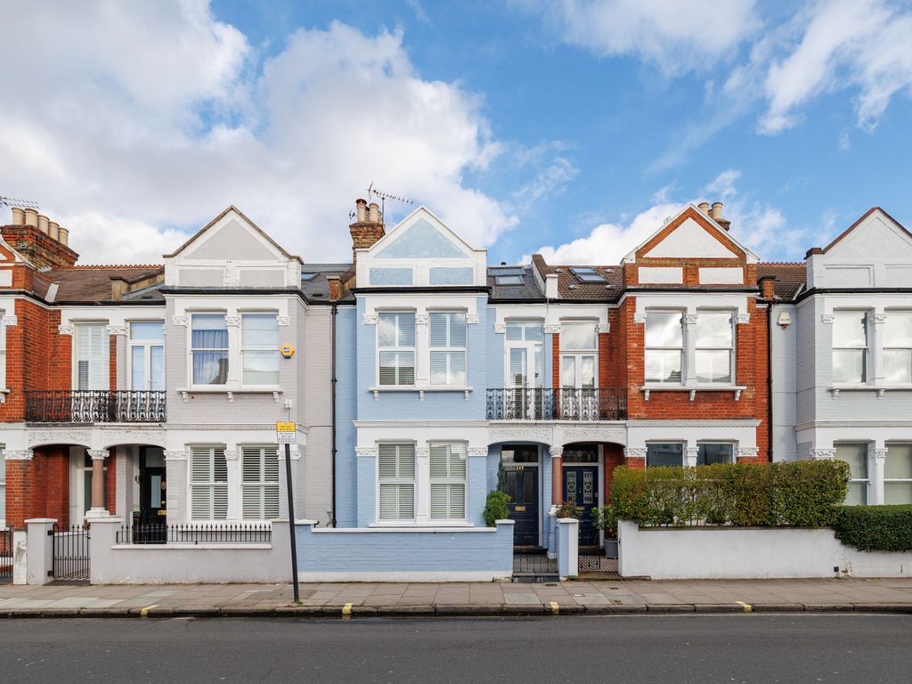 4 bed terraced house for sale in Munster Road, Munster Village SW6, £