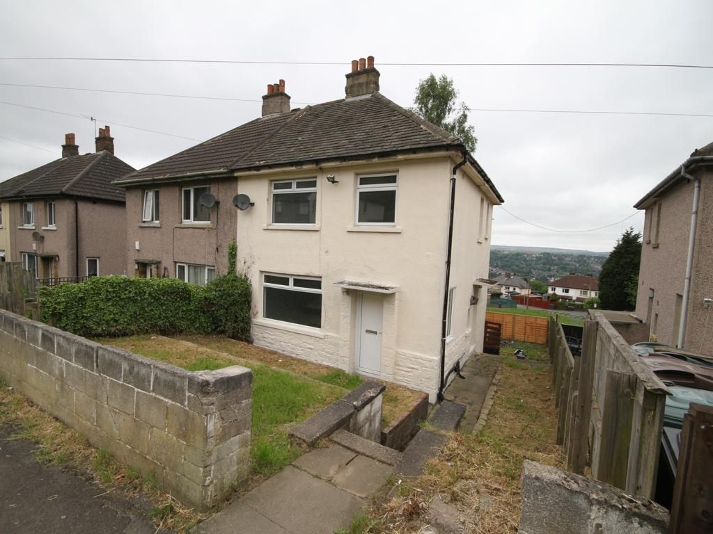 3 bed semidetached house for sale in West Royd Drive, Shipley BD18, £