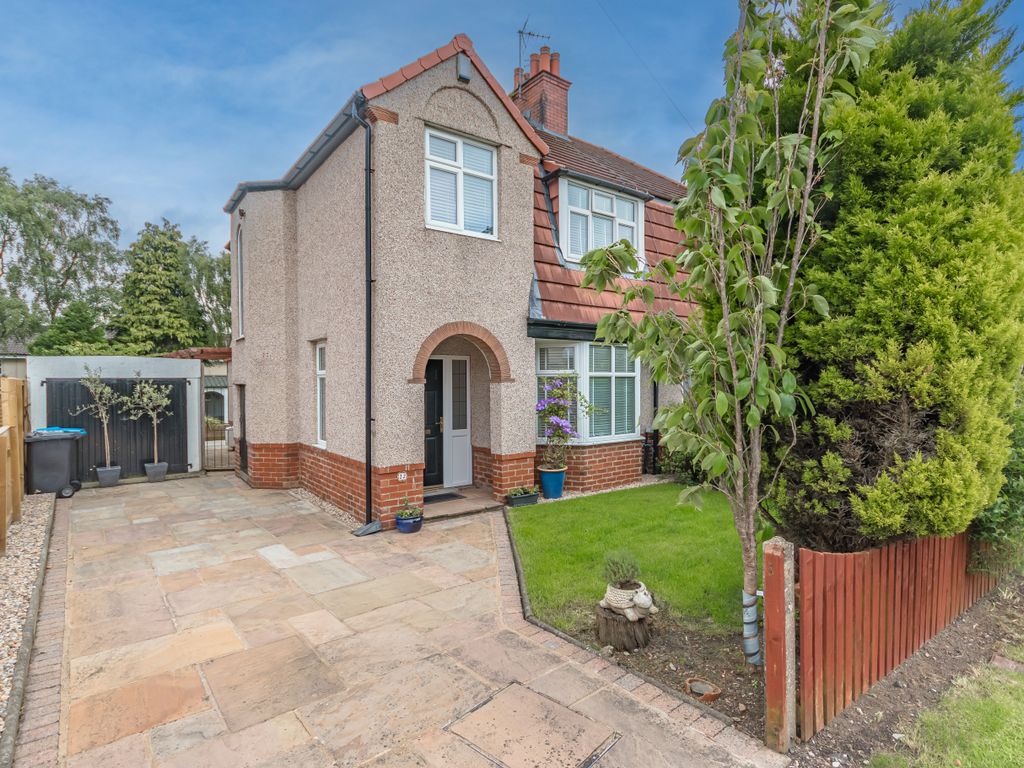 3 bed semidetached house for sale in Rydal Road, Harrogate HG1, £