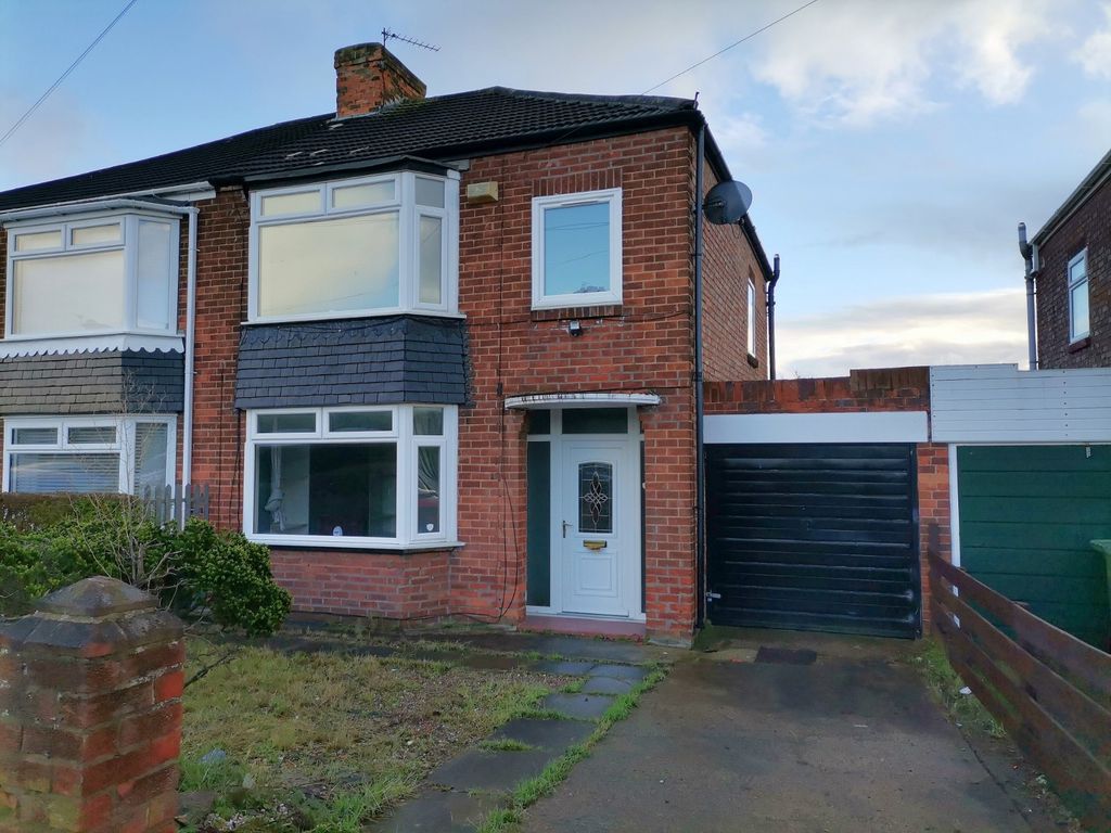 3 bed semidetached house for sale in Clarendon Road, Thornaby