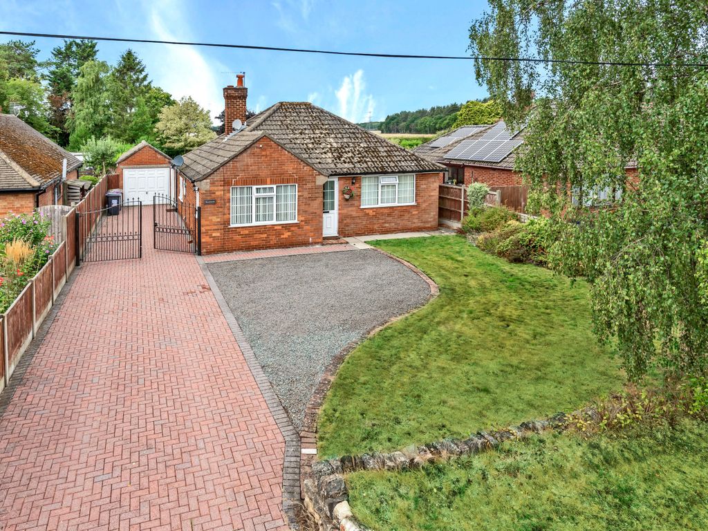 2 bed bungalow for sale in Doddington Road, Whisby LN6 Zoopla