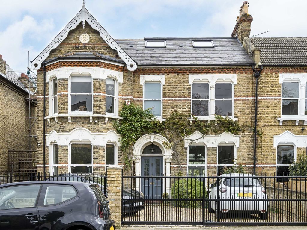 7 bed semidetached house for sale in Sunderland Road, London SE23, £