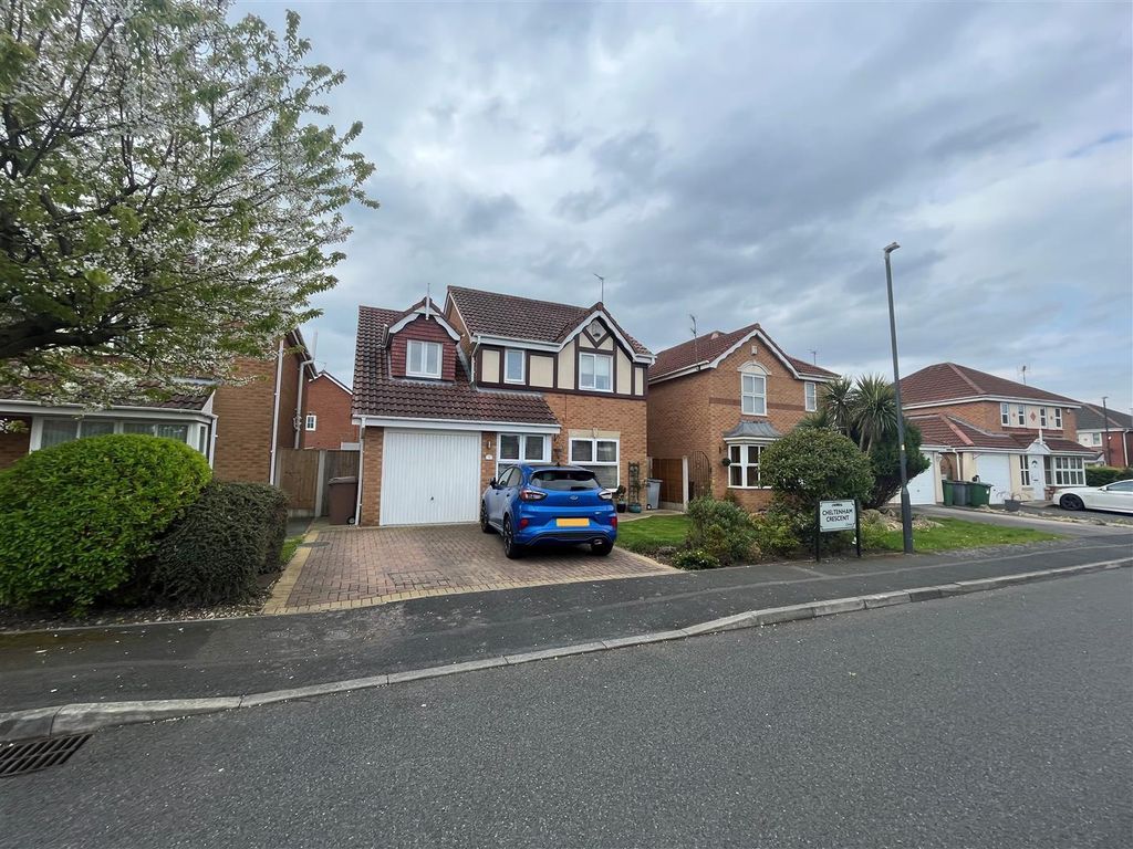 4 bed detached house for sale in Cheltenham Crescent, Moreton, Wirral