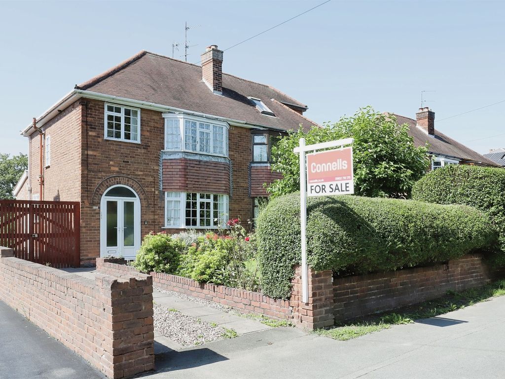 3 bed semidetached house for sale in Cannock Road, Westcroft