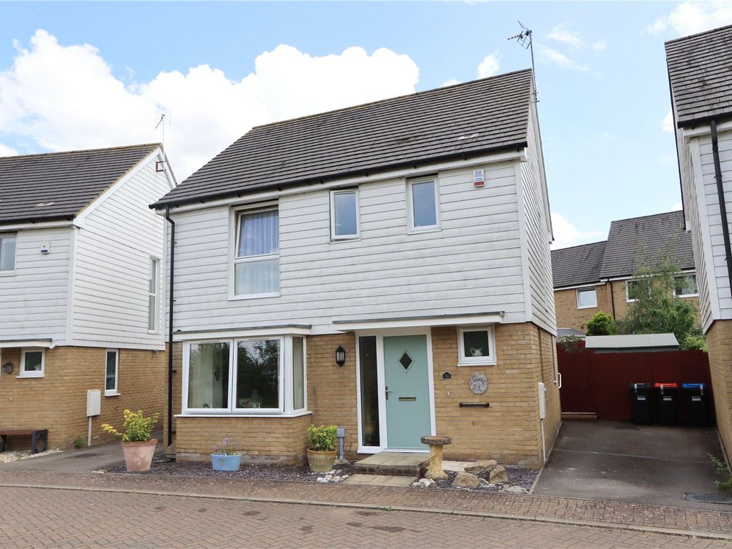 3 bed property for sale in Hambledines, Redhouse Park, Milton Keynes
