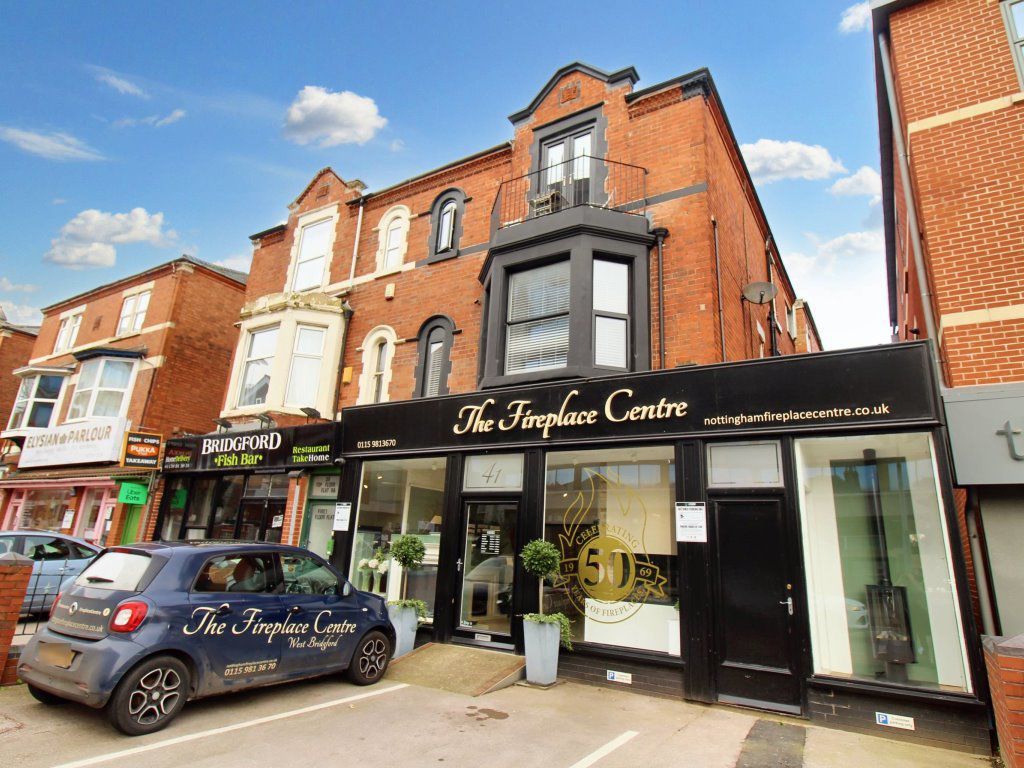 2 bed flat to rent in Middle Floor, 41 Radcliffe Road NG2, £1,050 pcm