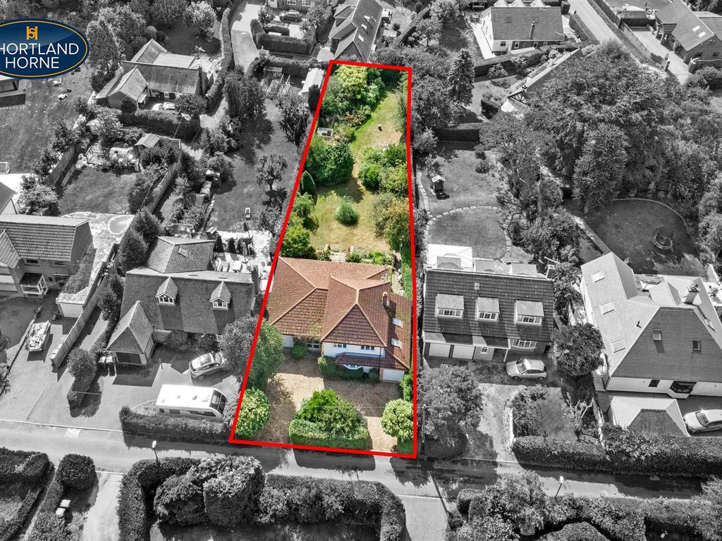 4 bed detached house for sale in Innis Road, Beechwood Gardens